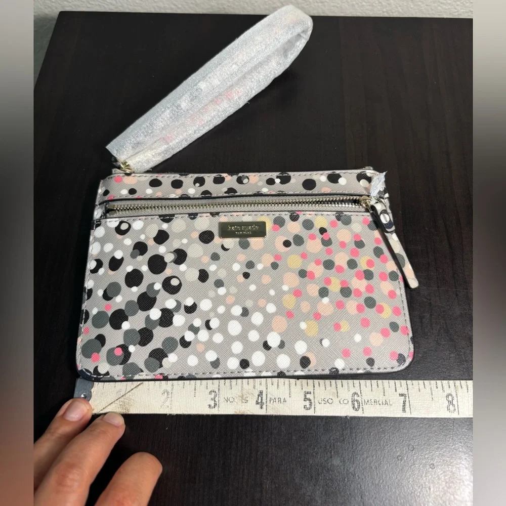 Kate Spade Gray and Pink Wristlet Shore Street Soiree Dot Tinie